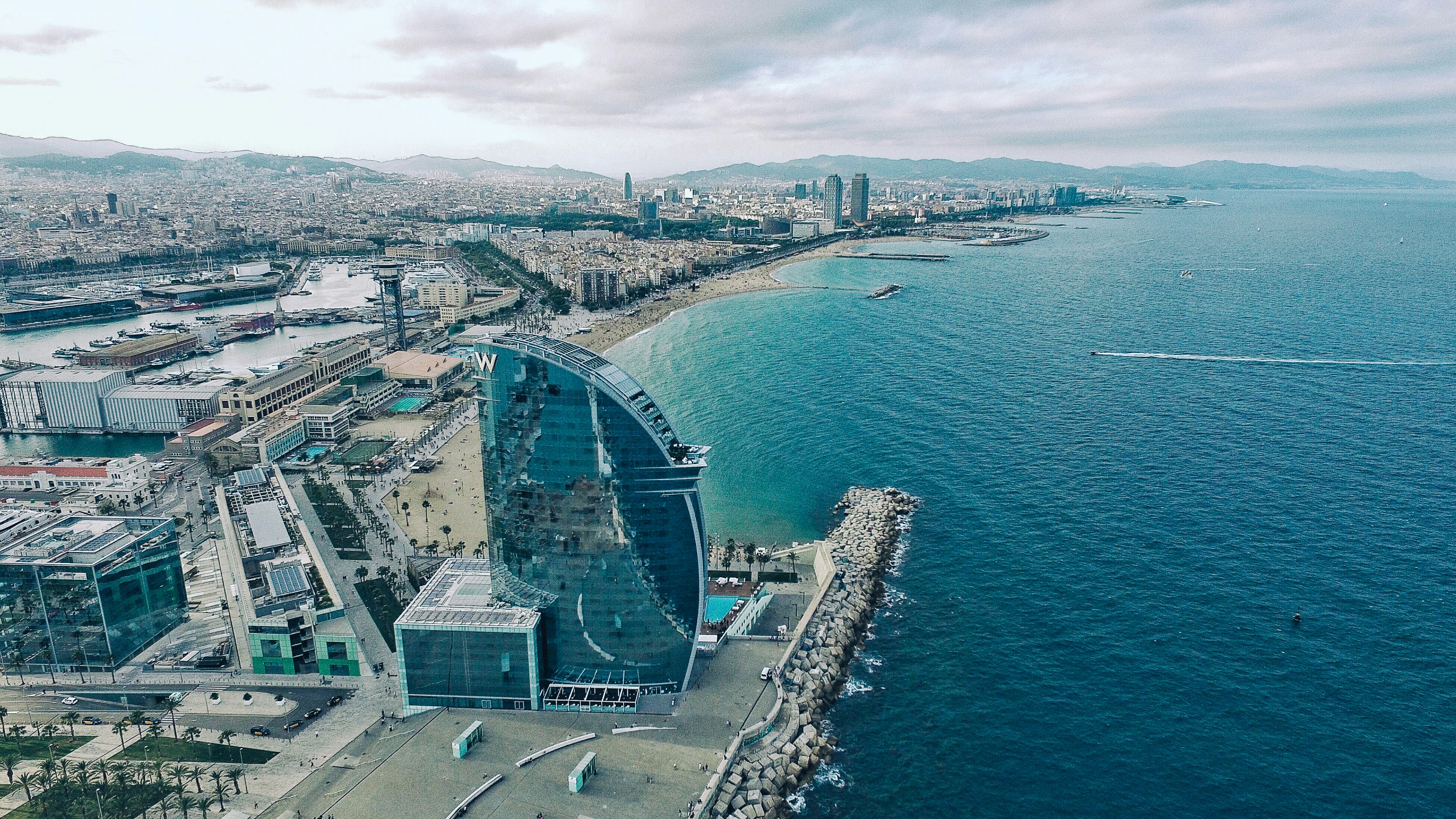 Barcelona coastline with students enjoying the Mediterranean lifestyle and vibrant city